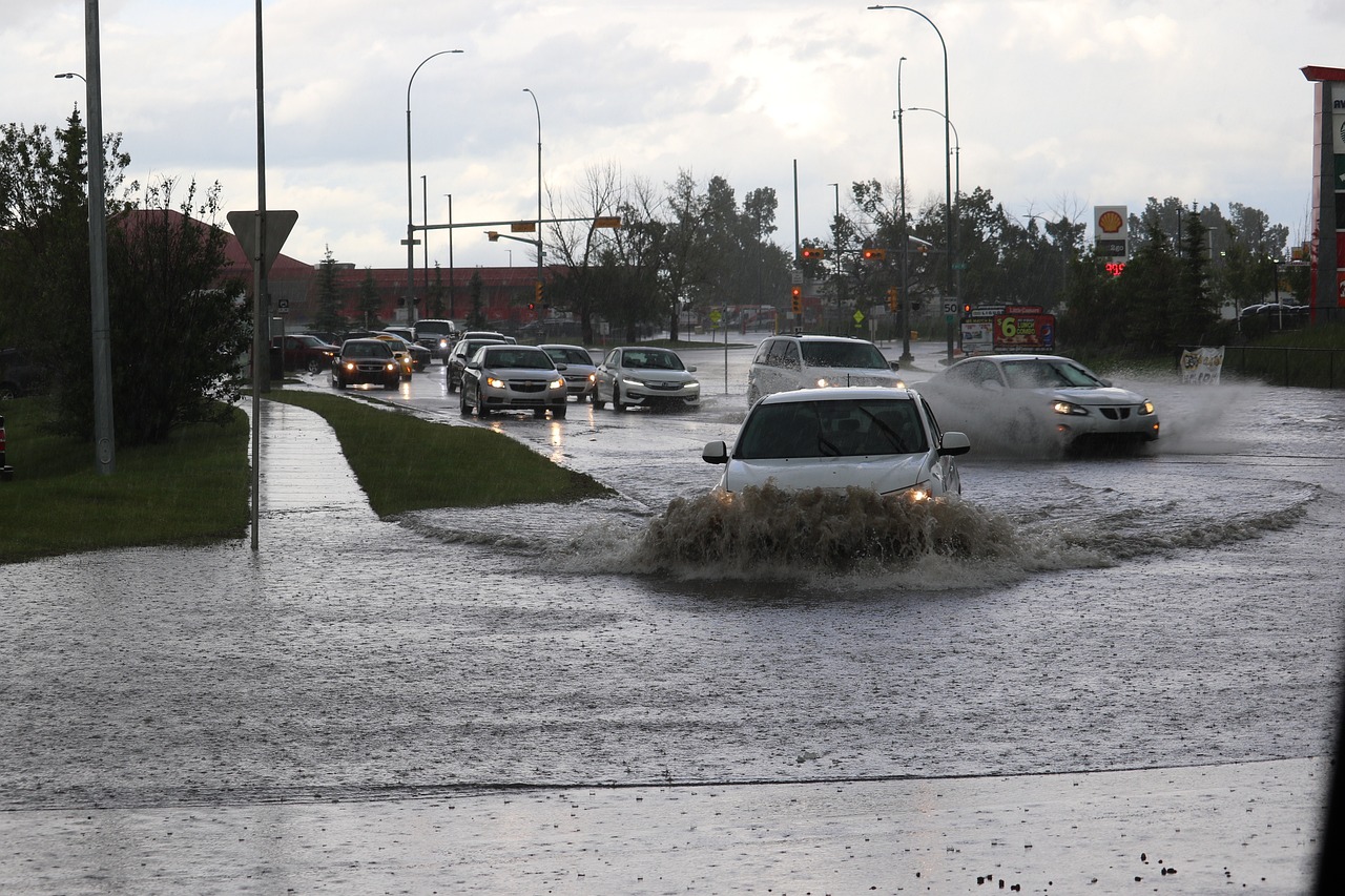 Cars Dealing With Flooded Roads - Floods in Portsmouth