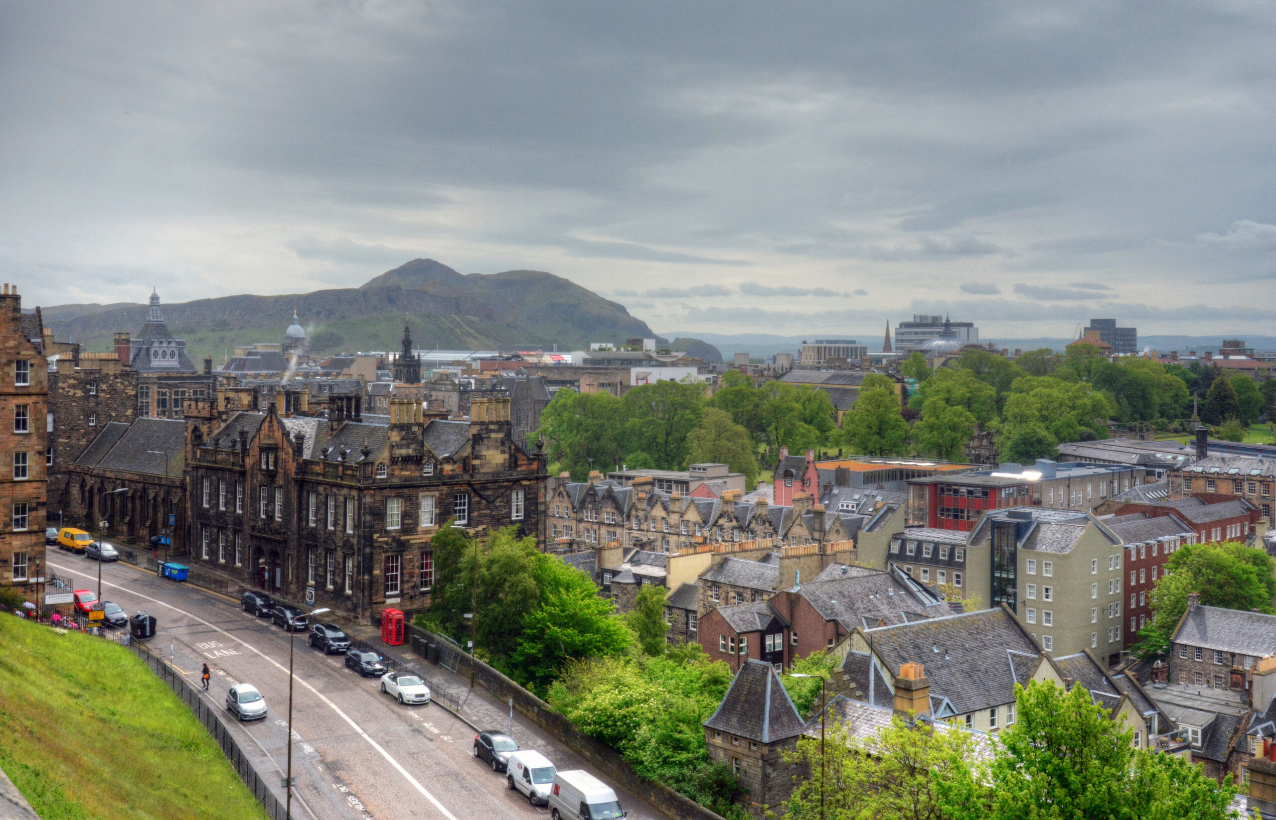 How to Successfully Manage Storm Damage Insurance Claims in Edinburgh - View of City